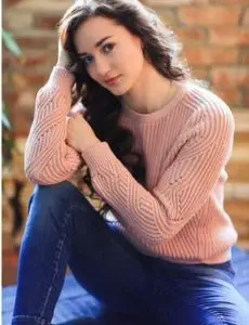 Elite escort service in Sahawar for home and hotel visits